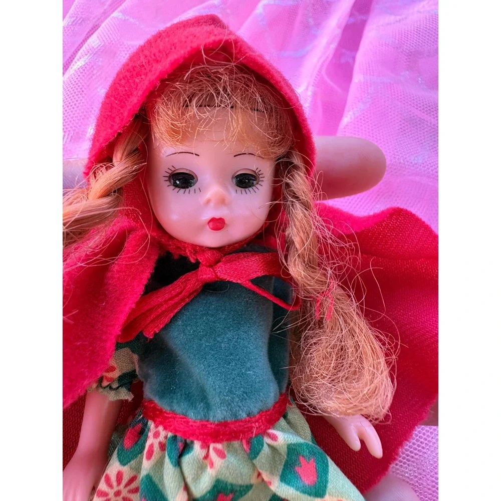 Vintage Little Red Riding Hood Miniature Doll Sleep Eyes Red Cape 5.5 Inch 0324